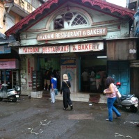 irani cafes of mumbai: yazdani bakery, fort